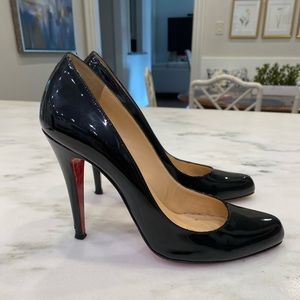 Louboutin decollete 100 black patent heels